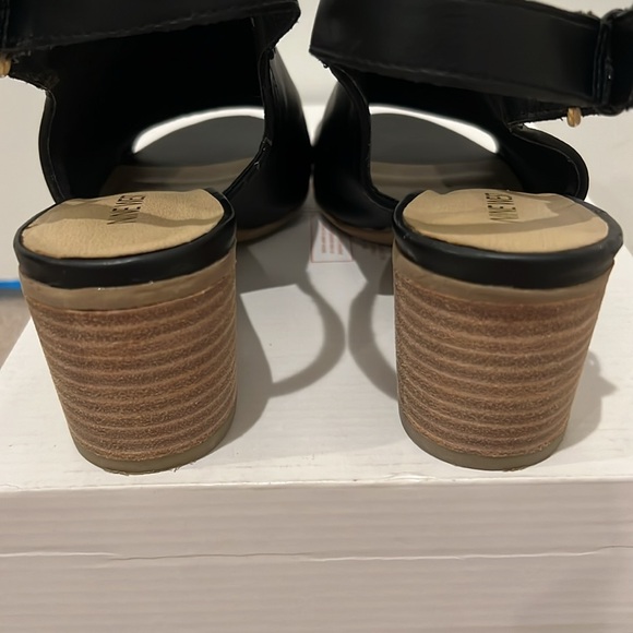 Nine West Block Heel Sandal - Picture 4 of 9